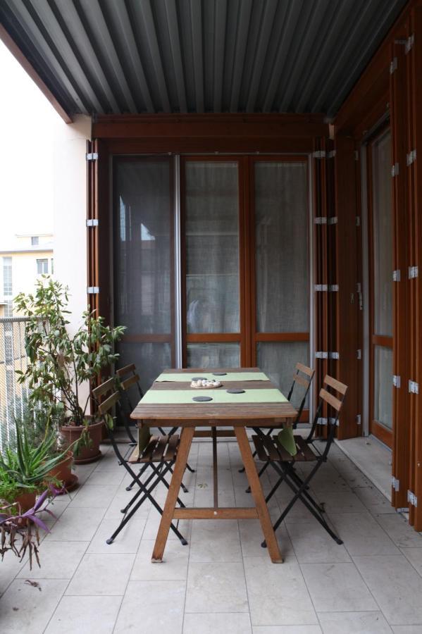 Terrace Apartment Close To Metro Station Milan Exterior photo
