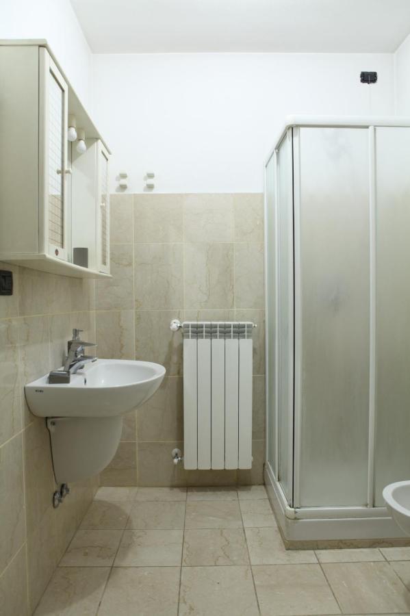 Terrace Apartment Close To Metro Station Milan Exterior photo